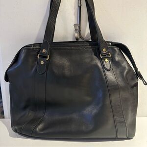 Liz Claiborne Traveler’s Tote